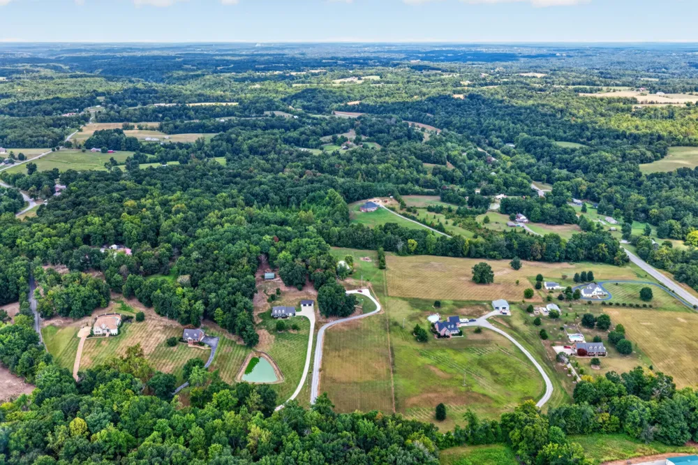 114 Tom Beasley Rd Westmoreland, TN 37186