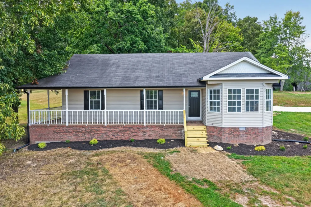 114 Tom Beasley Rd Westmoreland, TN 37186