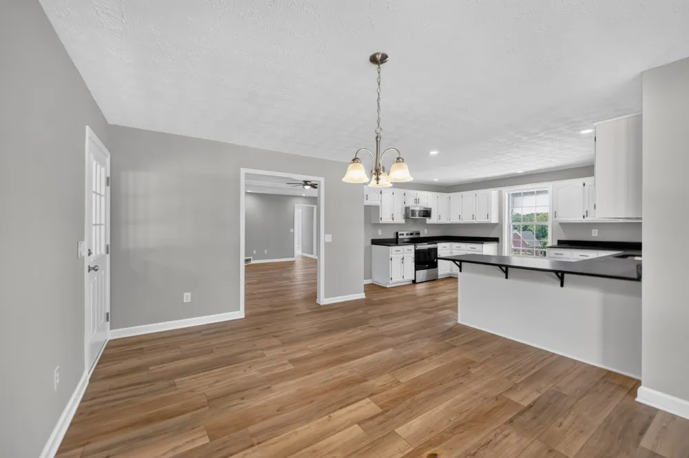 114 Tom Beasley Rd Westmoreland, TN 37186