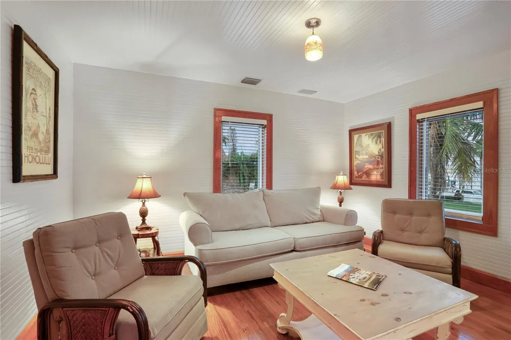 702 PASS A GRILLE WAY St Pete Beach, FL 33706