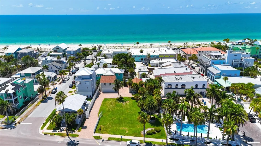 702 PASS A GRILLE WAY St Pete Beach, FL 33706