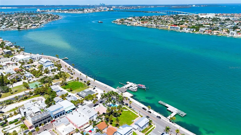 702 PASS A GRILLE WAY St Pete Beach, FL 33706