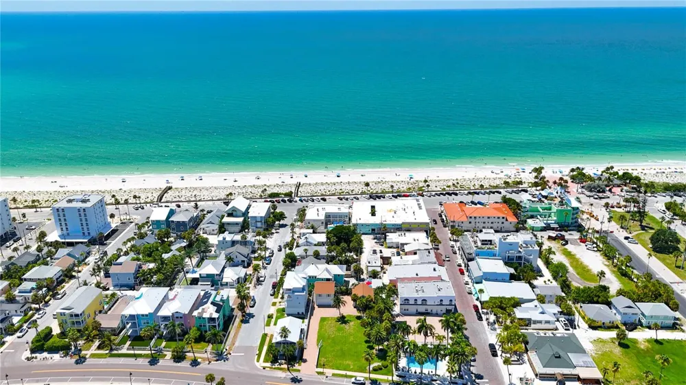 702 PASS A GRILLE WAY St Pete Beach, FL 33706