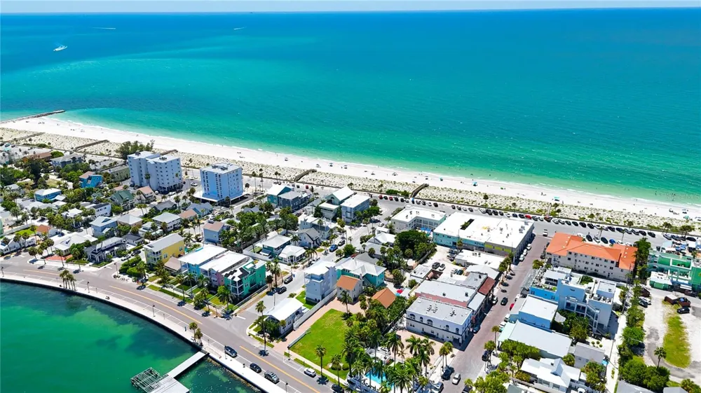 702 PASS A GRILLE WAY St Pete Beach, FL 33706