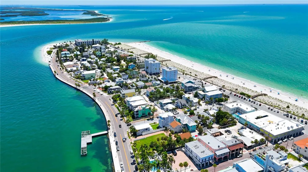 702 PASS A GRILLE WAY St Pete Beach, FL 33706