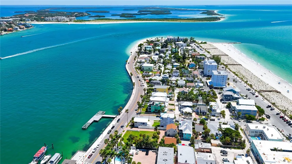 702 PASS A GRILLE WAY St Pete Beach, FL 33706