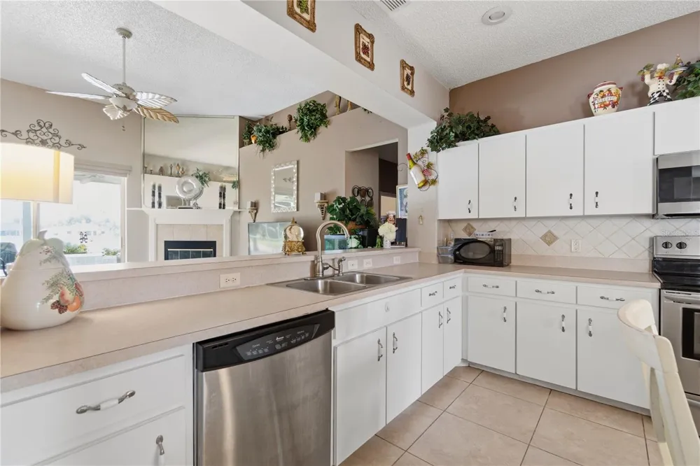 543 TERRANOVA CIRCLE Winter Haven, FL 33884