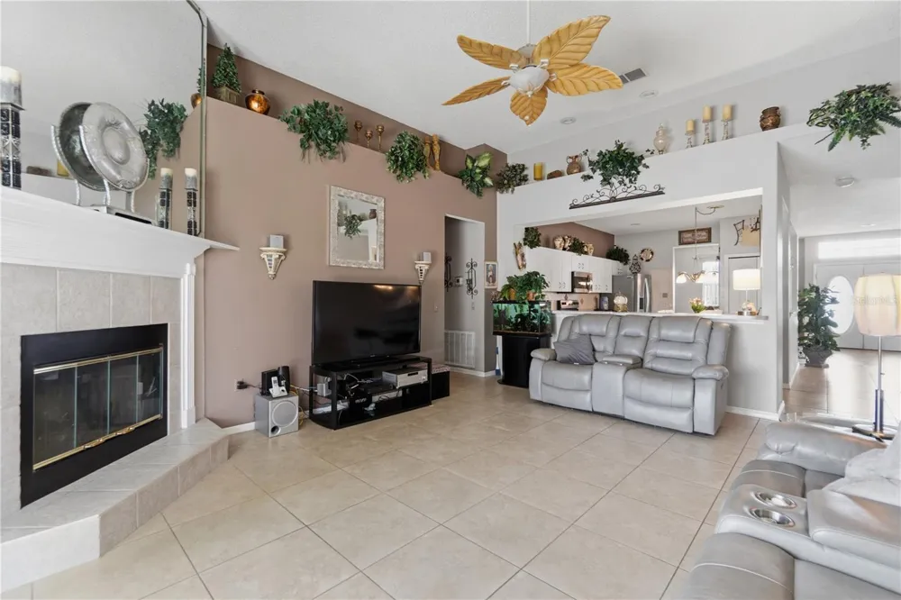 543 TERRANOVA CIRCLE Winter Haven, FL 33884