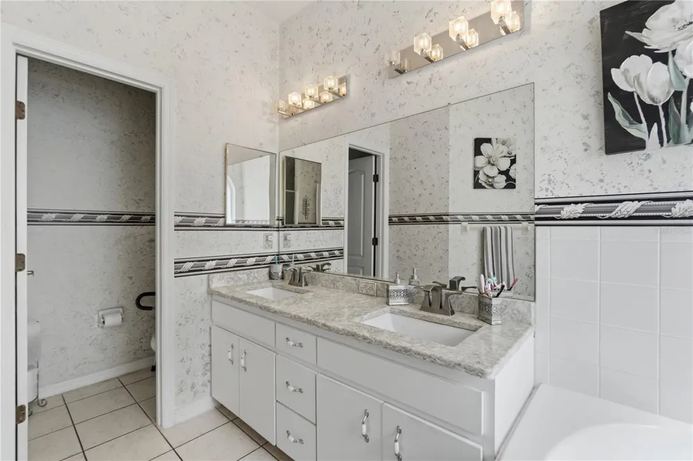543 TERRANOVA CIRCLE Winter Haven, FL 33884