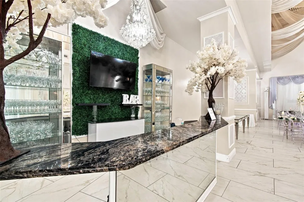 7065 WESTPOINTE BOULEVARD #140 Orlando, FL 32835