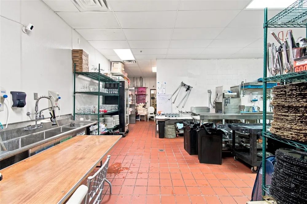 7065 WESTPOINTE BOULEVARD #140 Orlando, FL 32835