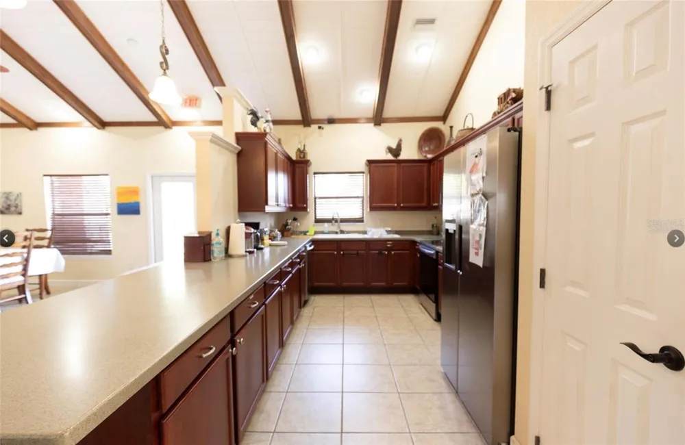 10226 NE 28TH LOOP Silver Springs, FL 34488