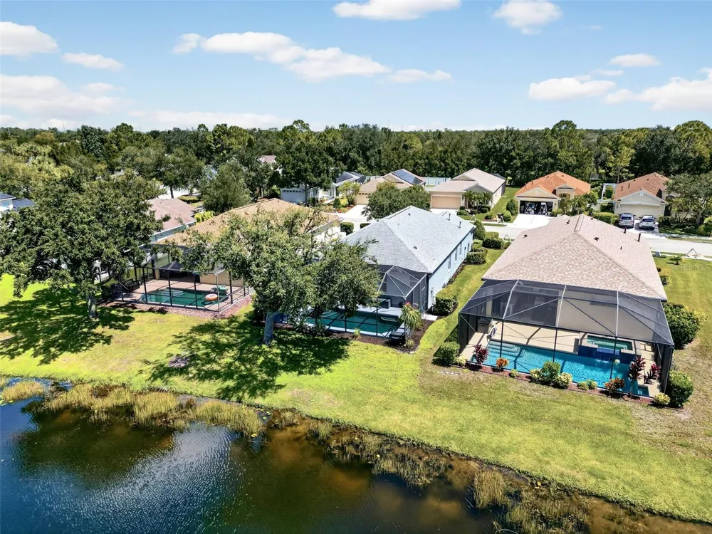 6218 BLACKDRUM COURT Bradenton, FL 34202