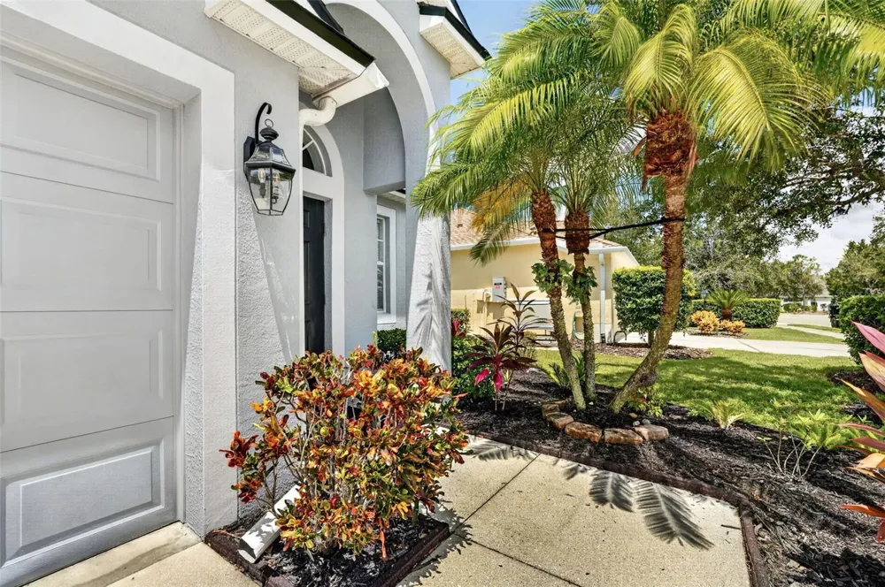 6218 BLACKDRUM COURT Bradenton, FL 34202