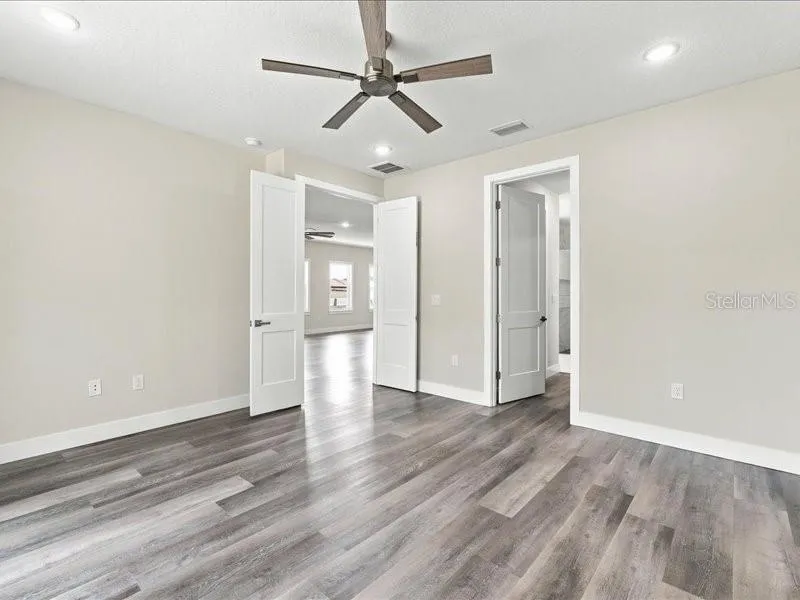 2011 RECKER HIGHWAY Winter Haven, FL 33880