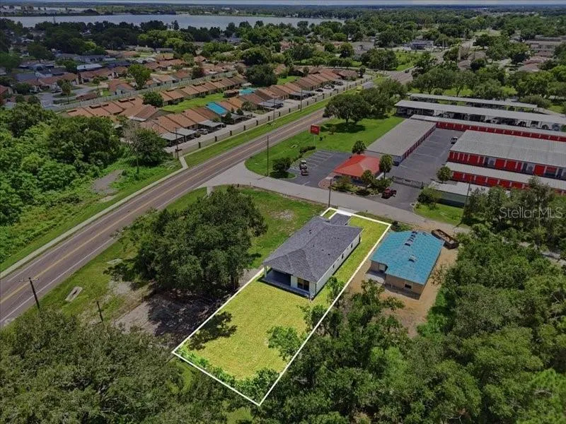 2011 RECKER HIGHWAY Winter Haven, FL 33880