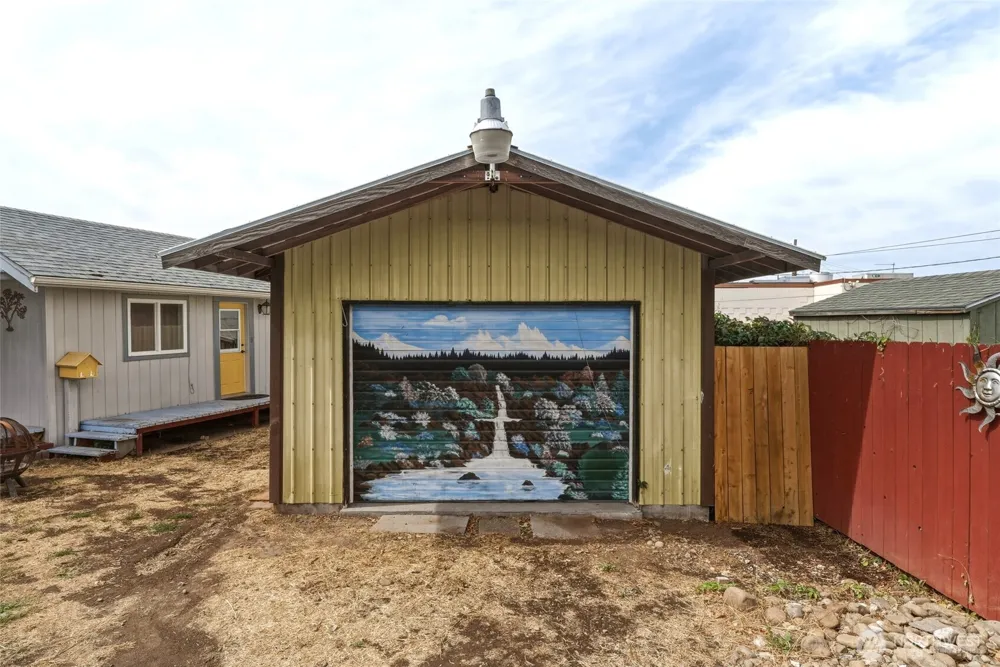 408 S 8th Avenue Walla Walla, WA 99362
