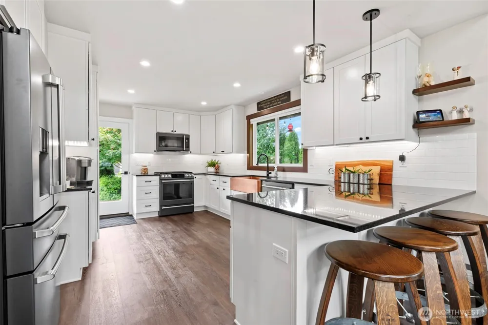 115 Steelhead Drive Silver Creek, WA 98585