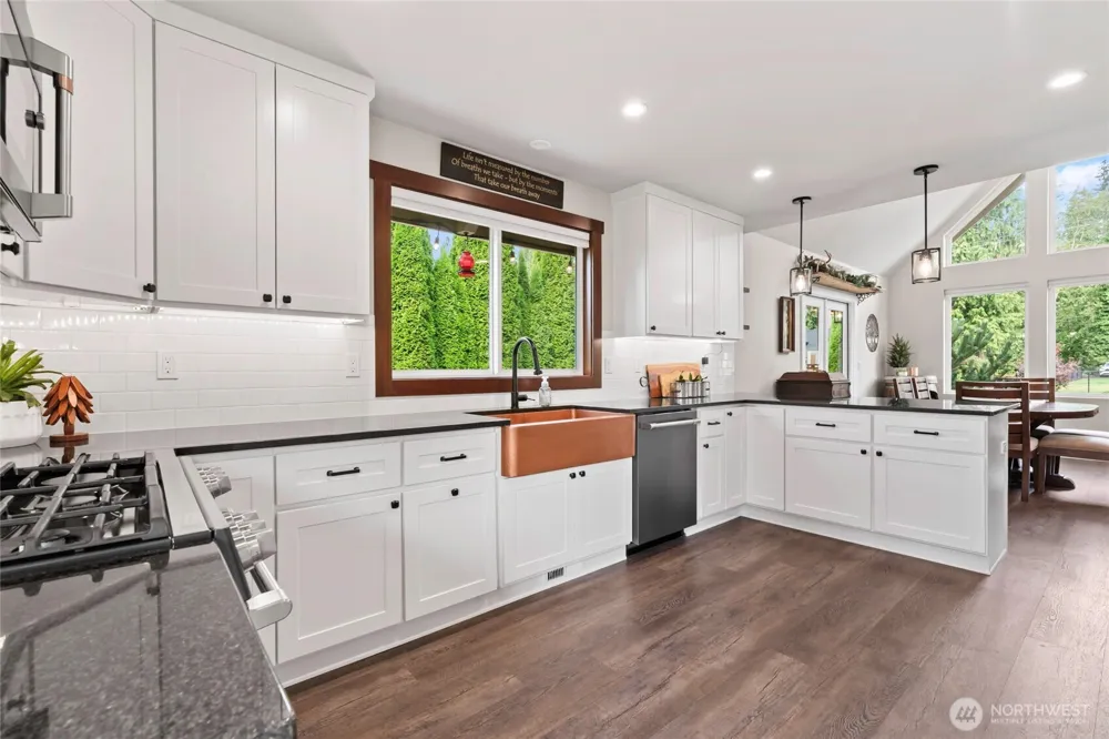 115 Steelhead Drive Silver Creek, WA 98585