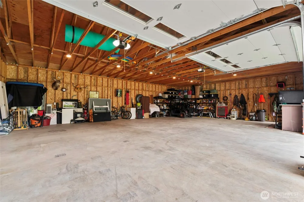 115 Steelhead Drive Silver Creek, WA 98585