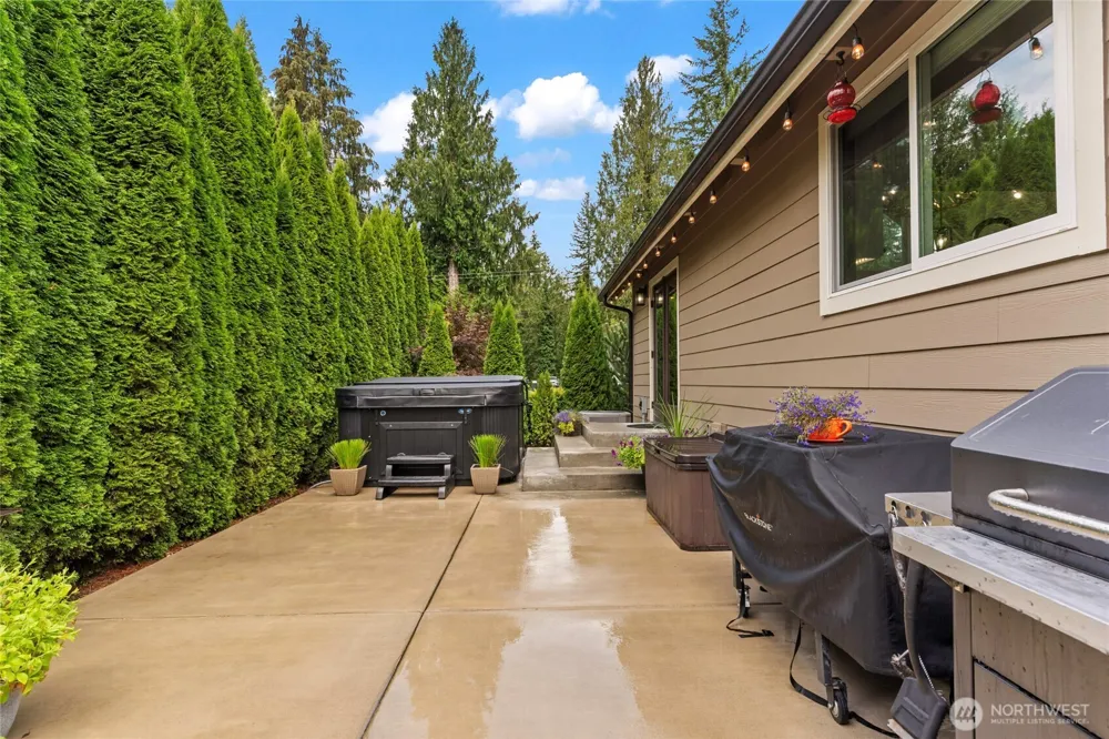 115 Steelhead Drive Silver Creek, WA 98585