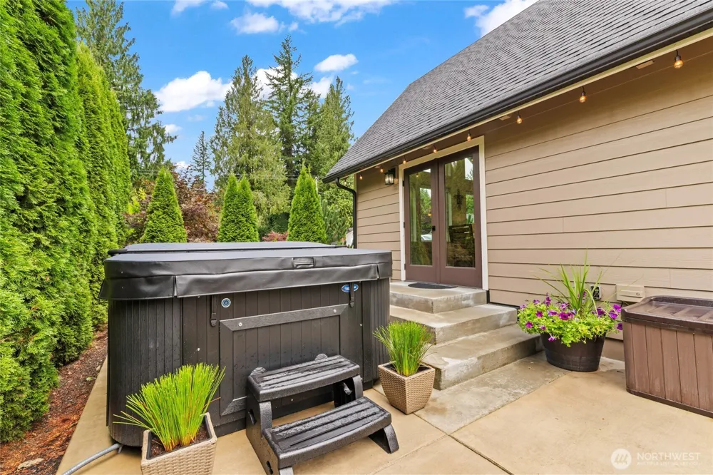 115 Steelhead Drive Silver Creek, WA 98585