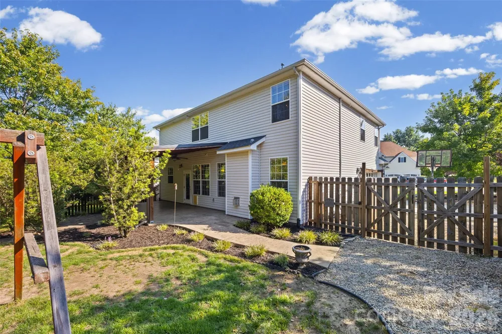 1823 Montague Road Clover, SC 29710