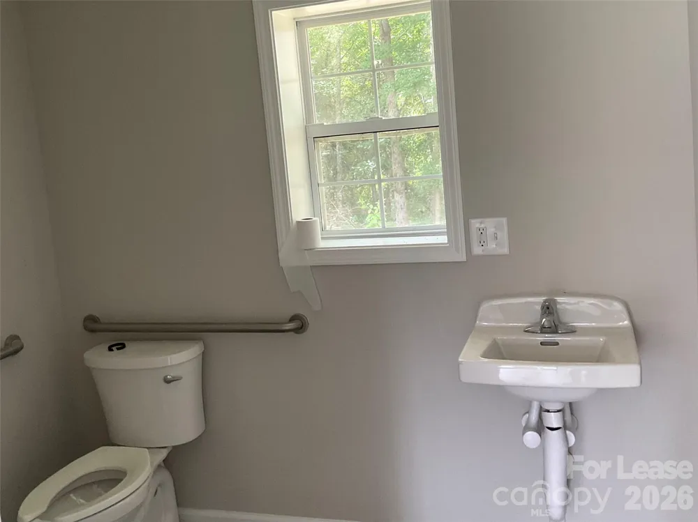 5479 W Nc 27 Highway Vale, NC 28168