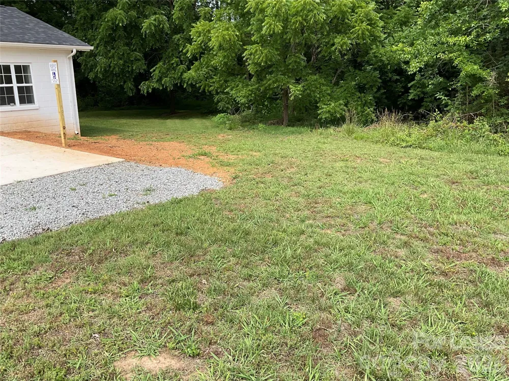5479 W Nc 27 Highway Vale, NC 28168
