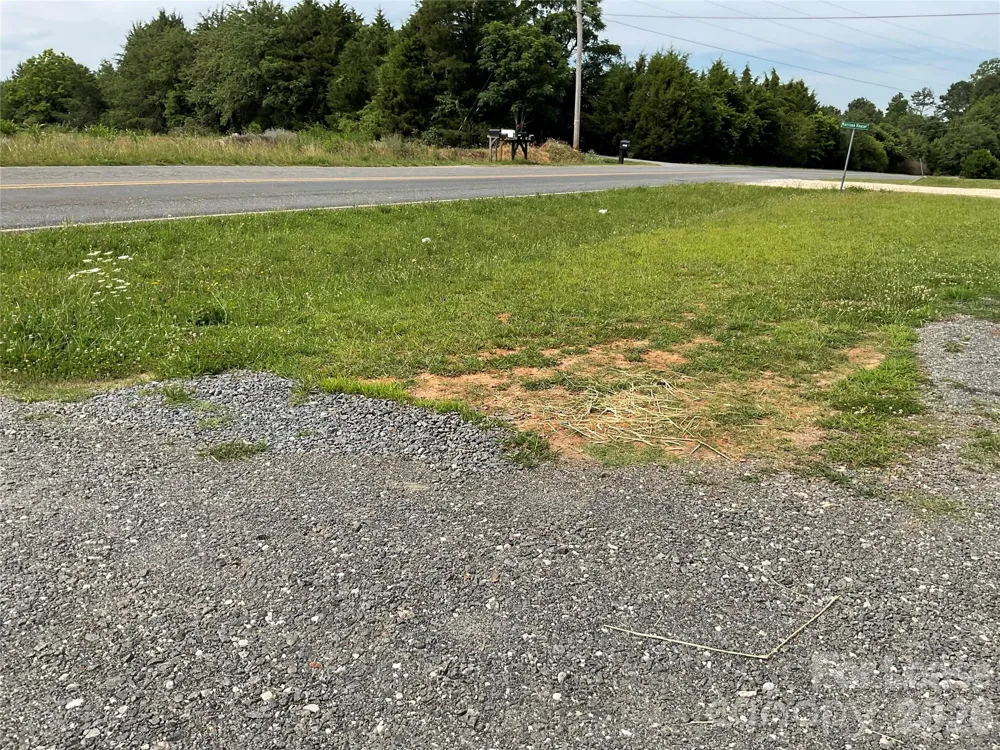 5479 W Nc 27 Highway Vale, NC 28168