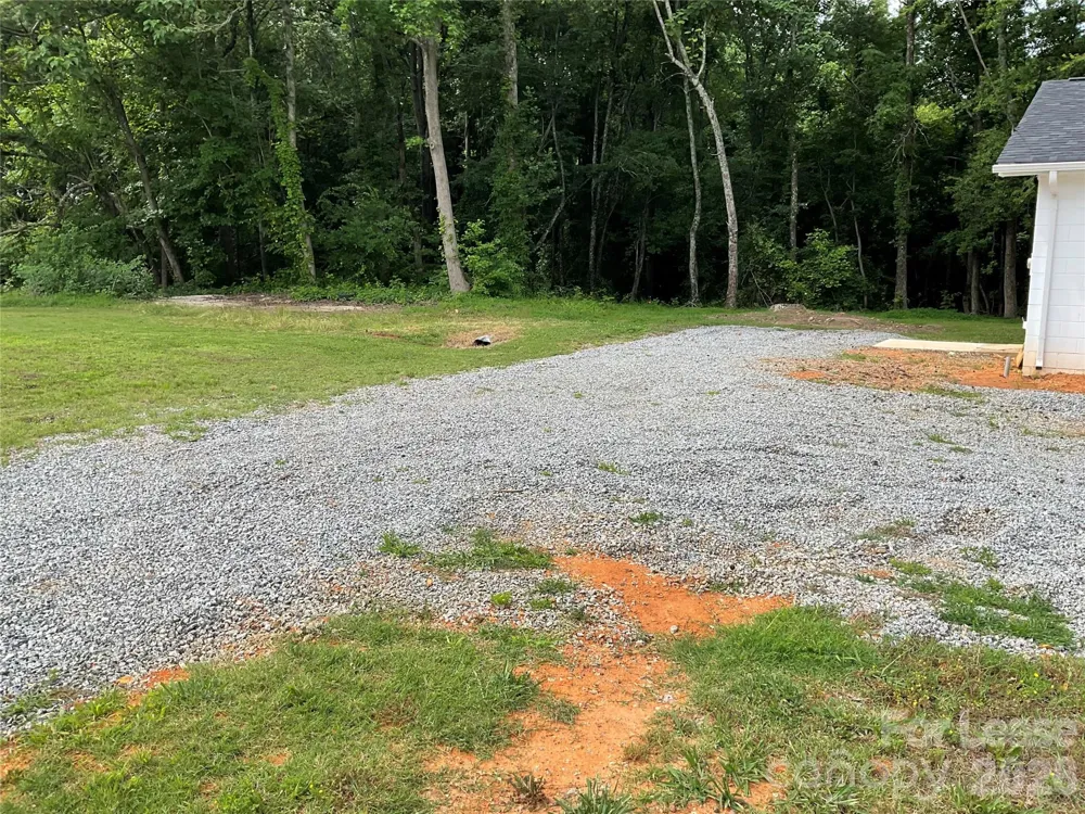 5479 W Nc 27 Highway Vale, NC 28168