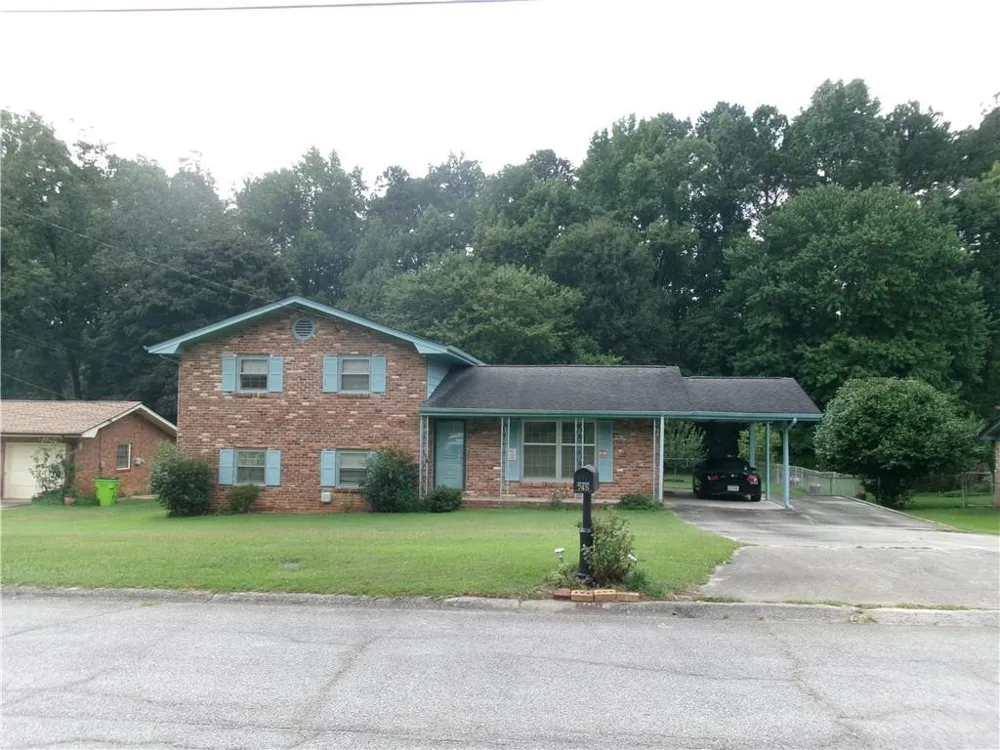 745 Huntingdon Drive Jonesboro, GA 30236