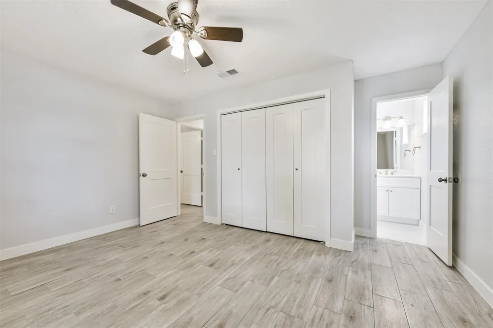 16635 Barcelona Drive Friendswood, TX 77546