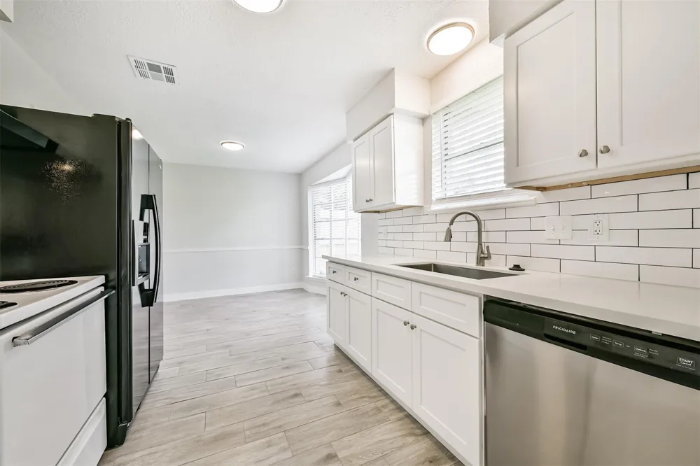 16635 Barcelona Drive Friendswood, TX 77546