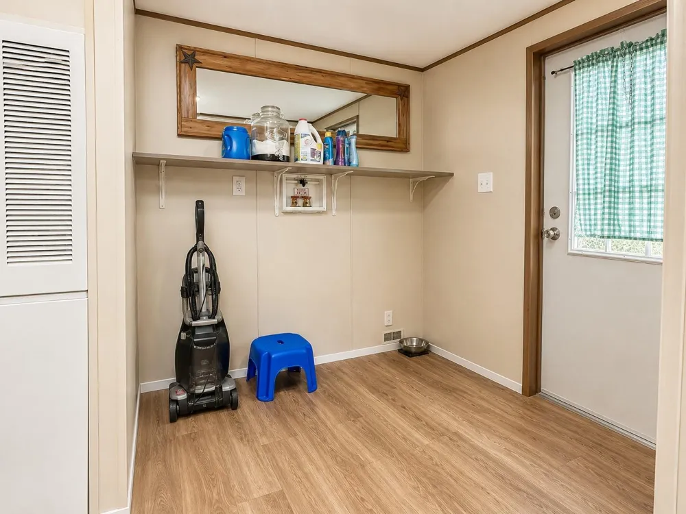 235 Red Oak Onalaska, TX 77360