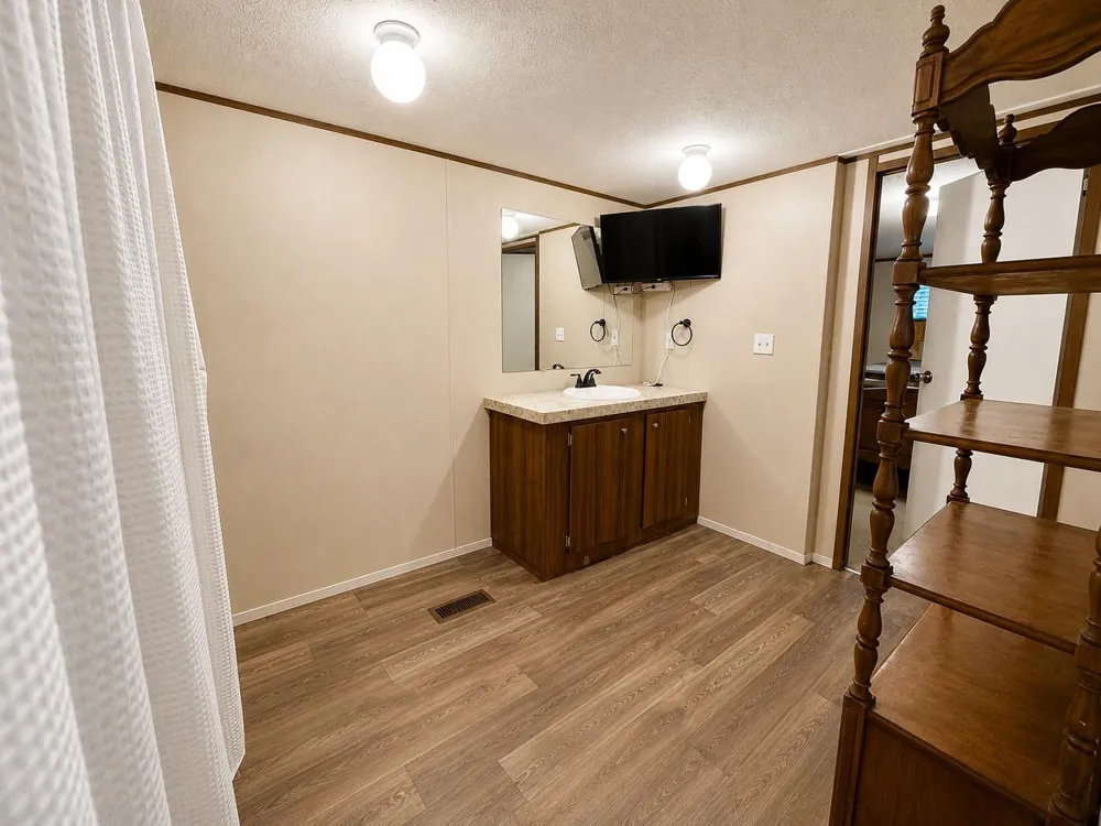 235 Red Oak Onalaska, TX 77360