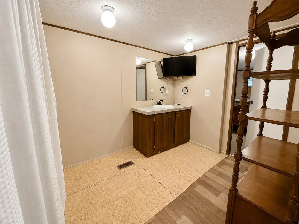 235 Red Oak Onalaska, TX 77360