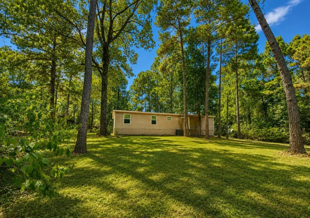 235 Red Oak Onalaska, TX 77360