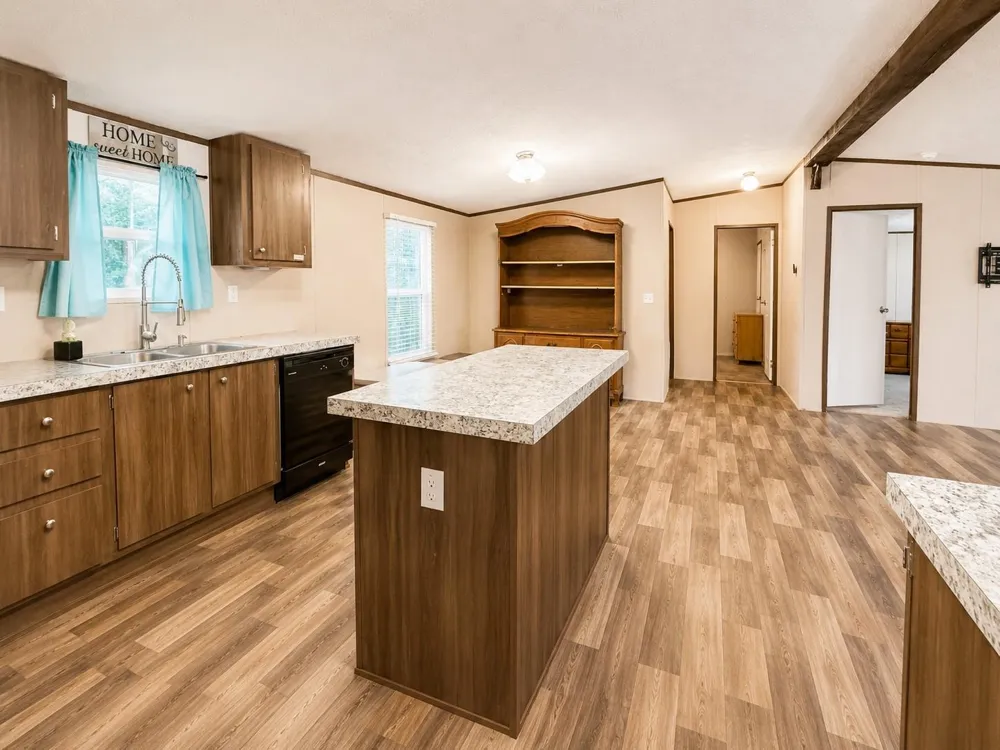 235 Red Oak Onalaska, TX 77360