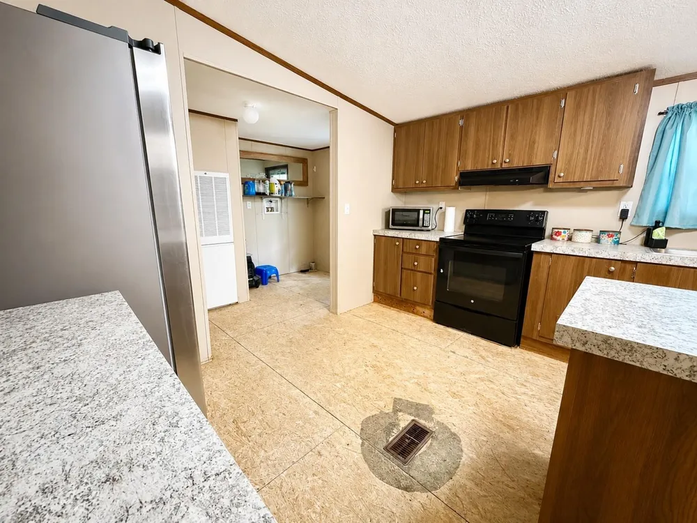 235 Red Oak Onalaska, TX 77360