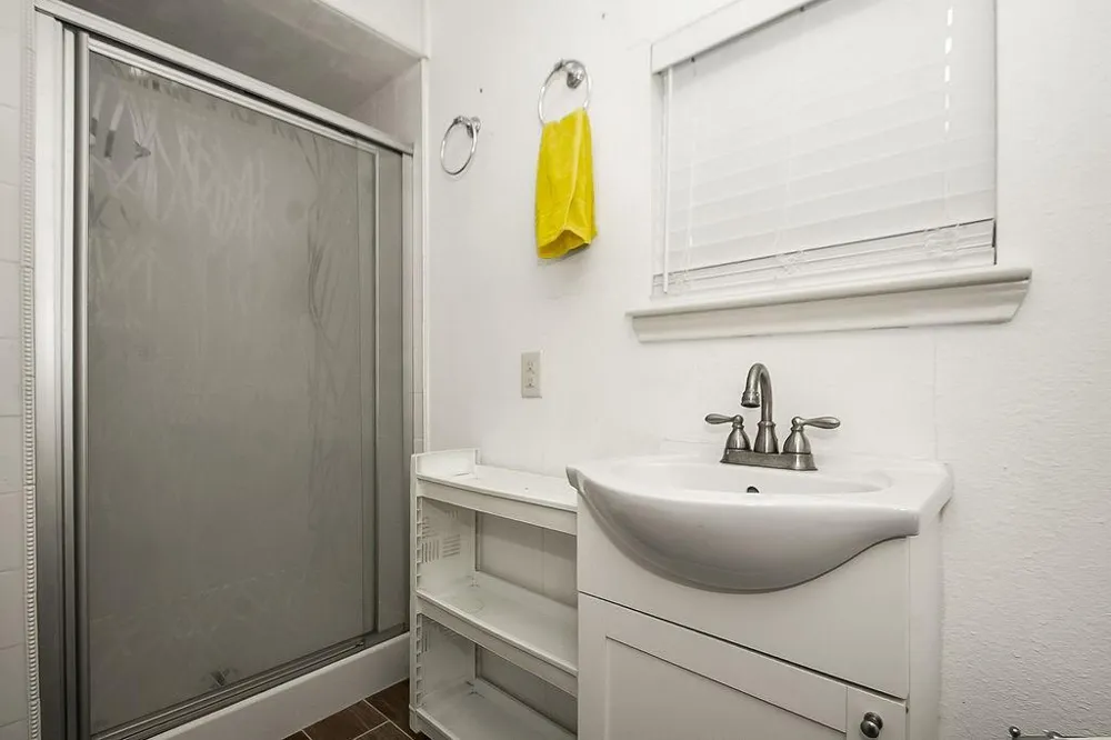 131 5th Street San Leon, TX 77539