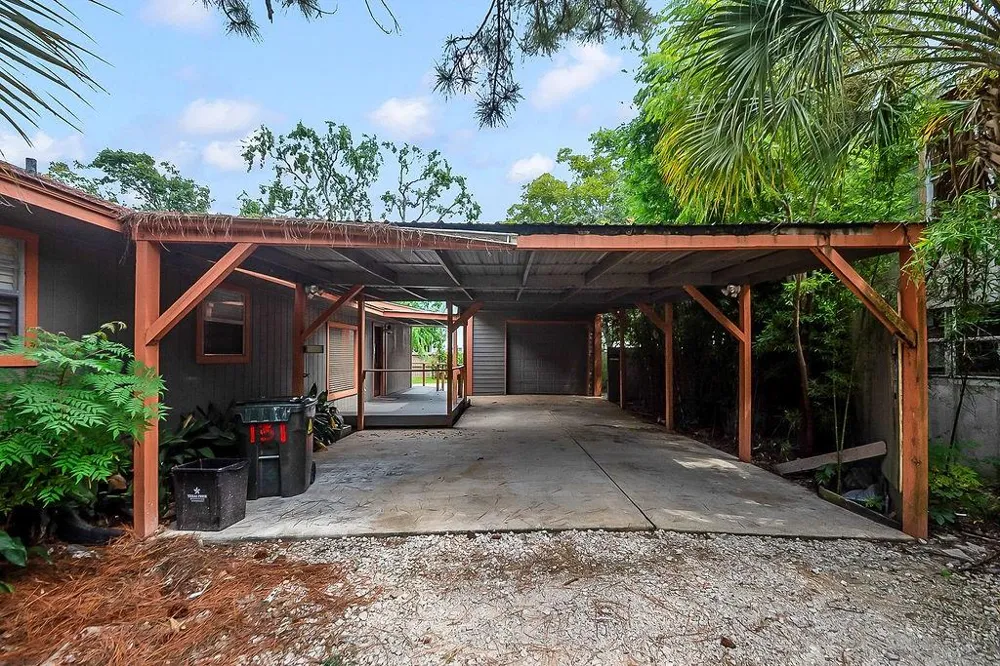 131 5th Street San Leon, TX 77539