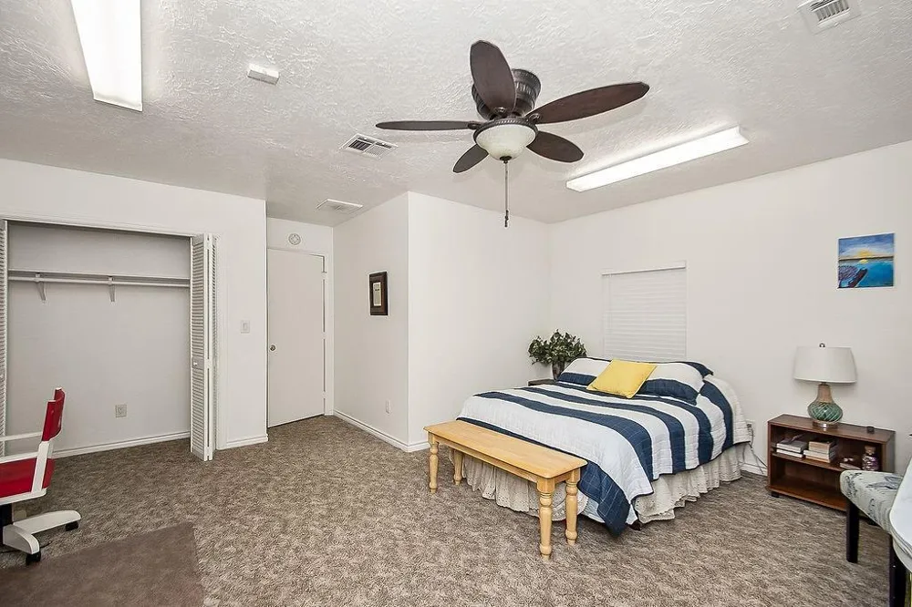 131 5th Street San Leon, TX 77539
