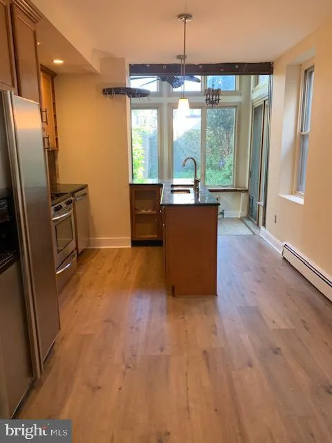1107 E PALMER STREET Philadelphia, PA 19125