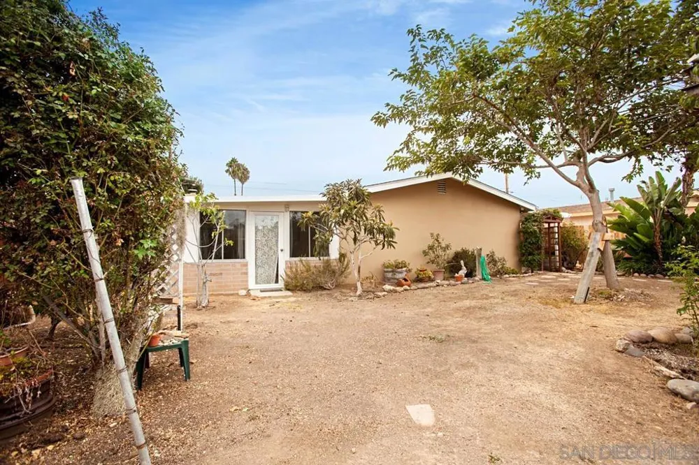 5219 Kesling Street San Diego, CA 92117