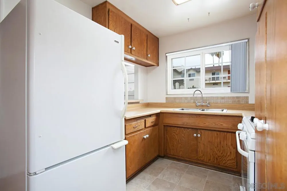 5219 Kesling Street San Diego, CA 92117