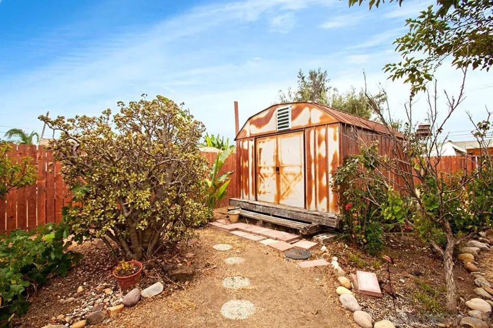 5219 Kesling Street San Diego, CA 92117