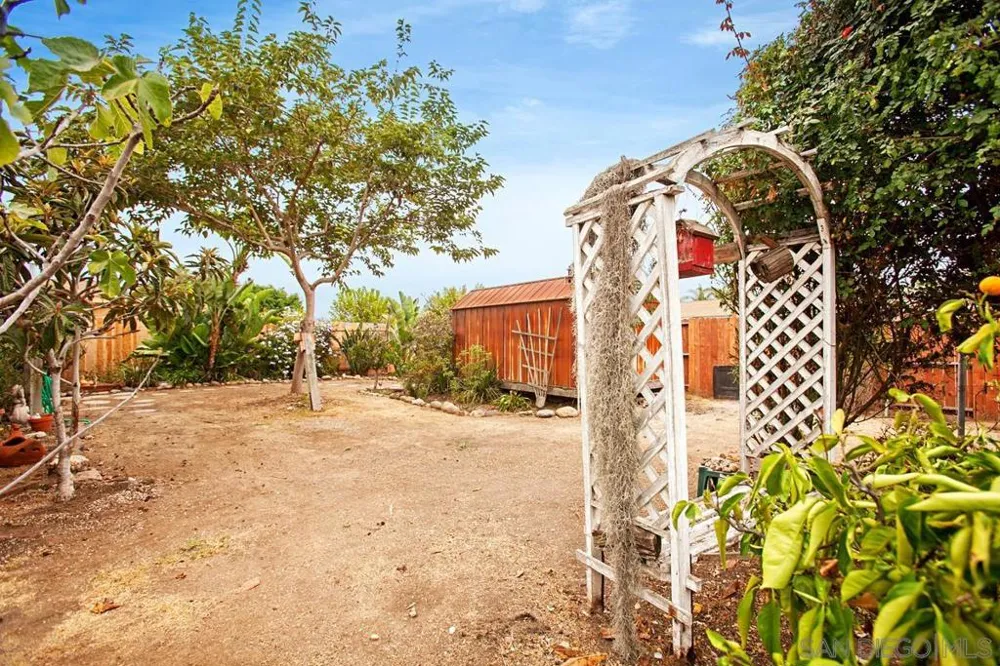5219 Kesling Street San Diego, CA 92117