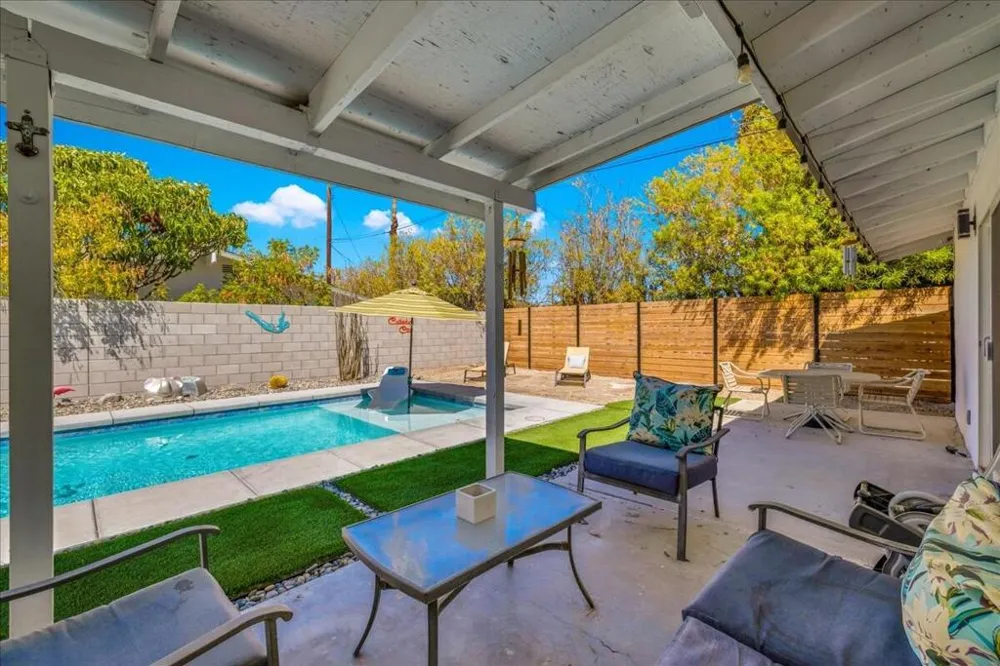 38053 Chris Drive Cathedral City, CA 92234