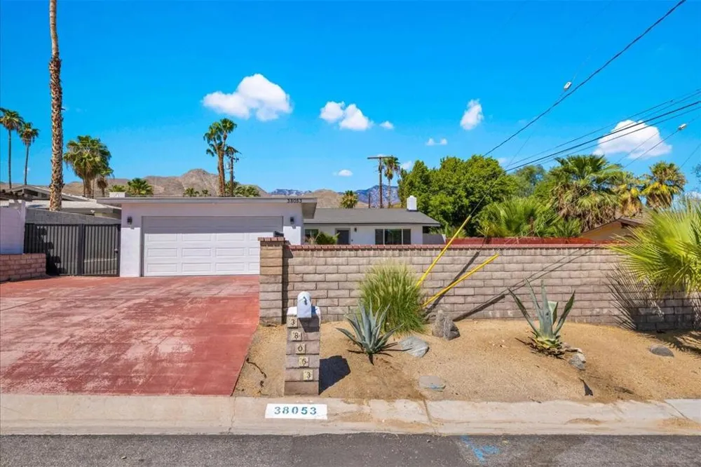 38053 Chris Drive Cathedral City, CA 92234